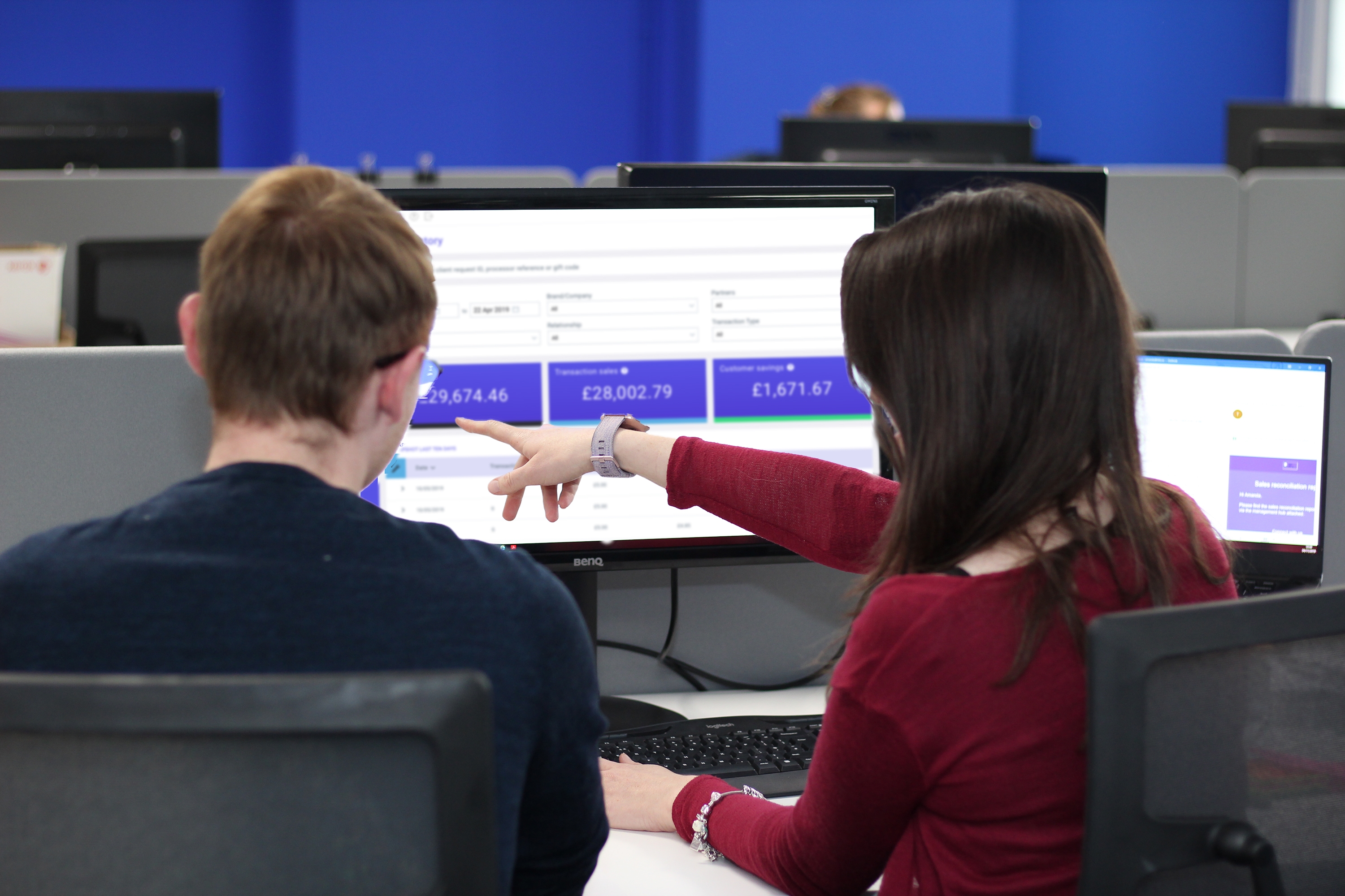 Tillo-team-on-desktop-dashboard-2 (1)