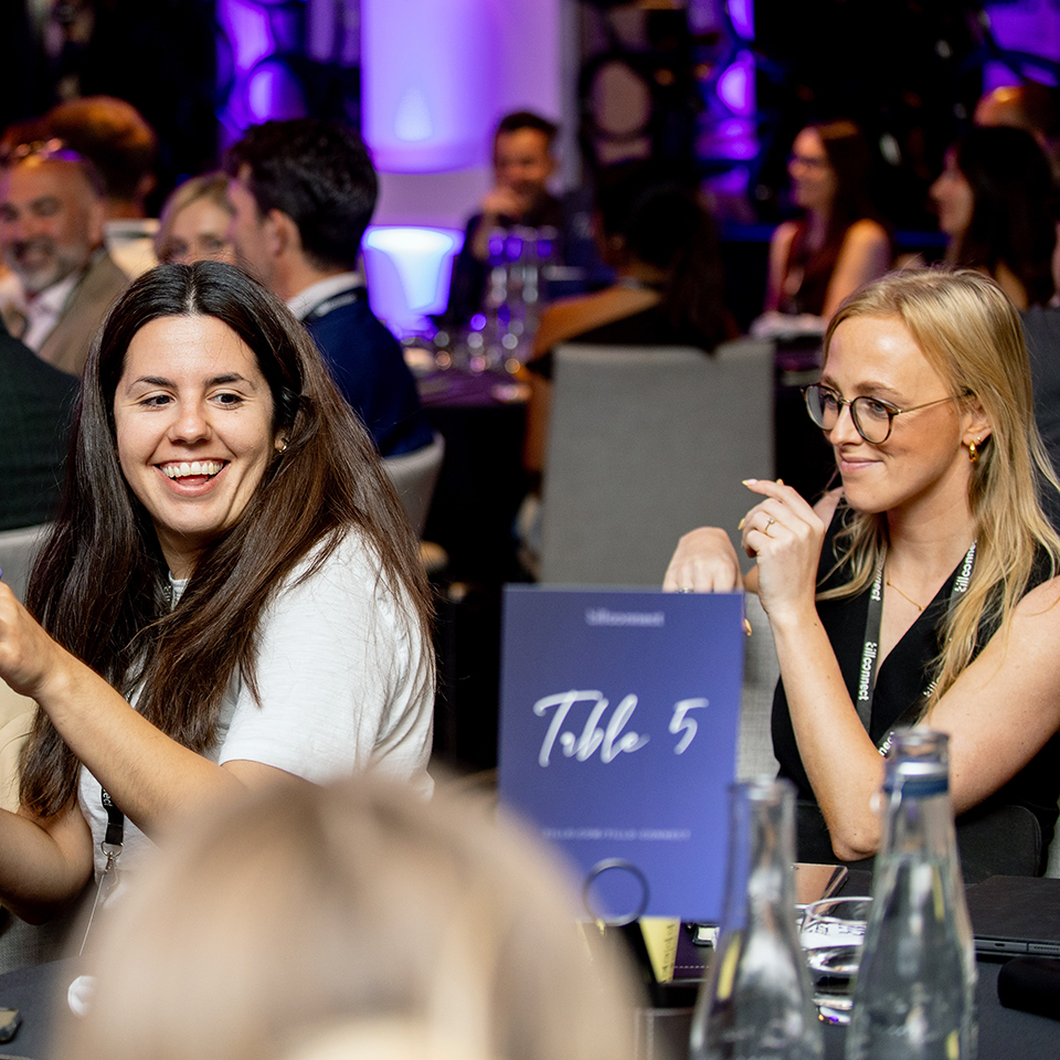 tillo-connect-table-25